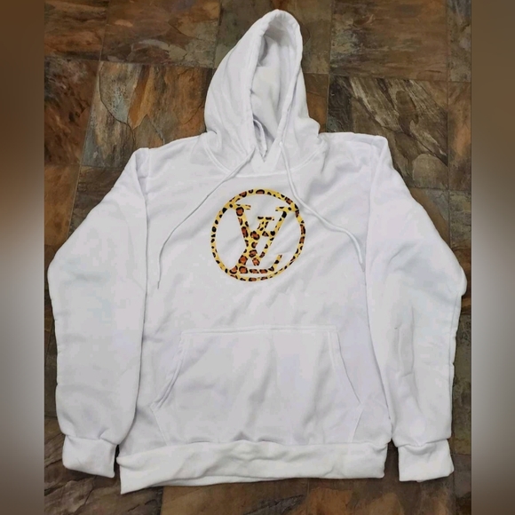 White sweater - Picture 1 of 1